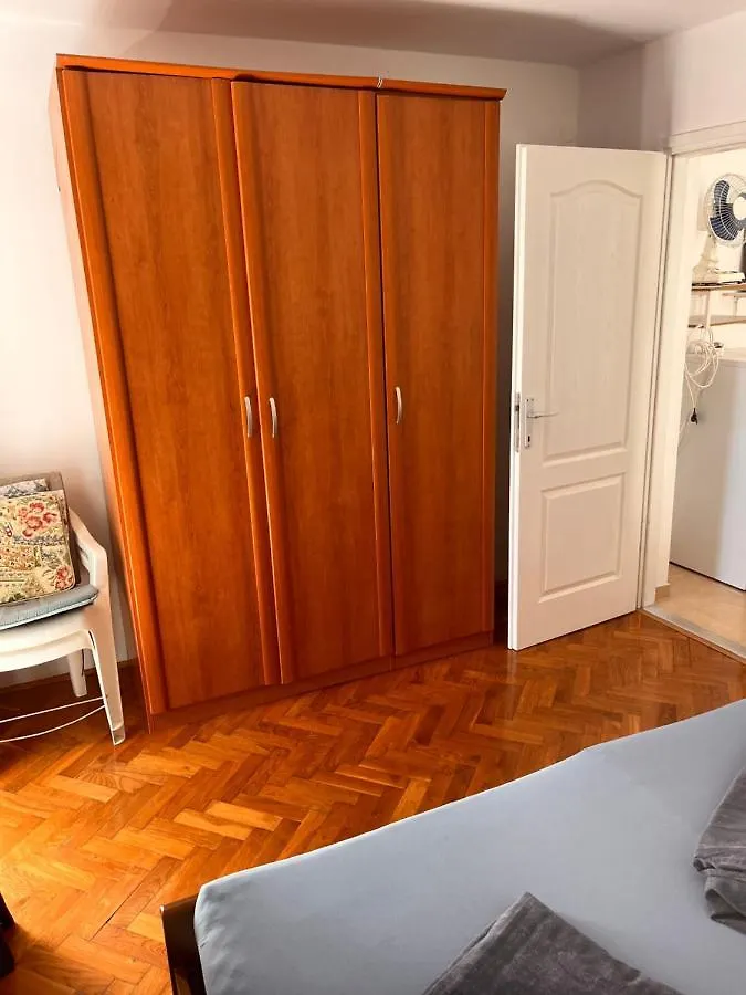 Apartman Bari 佩特坎内